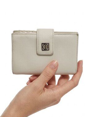 Giani Bernini Woman's Cream Soft Leather Kiss lock Wallet